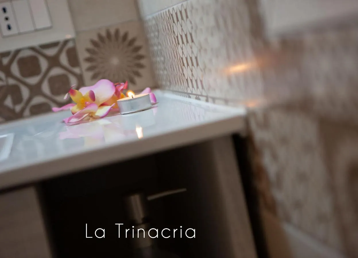 Bed and Breakfast La Trinacria Terrasini 2*,